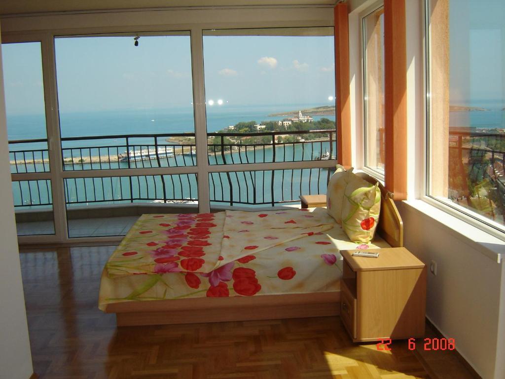 Panoramic Penthouse Sozopol Apartment Bilik gambar
